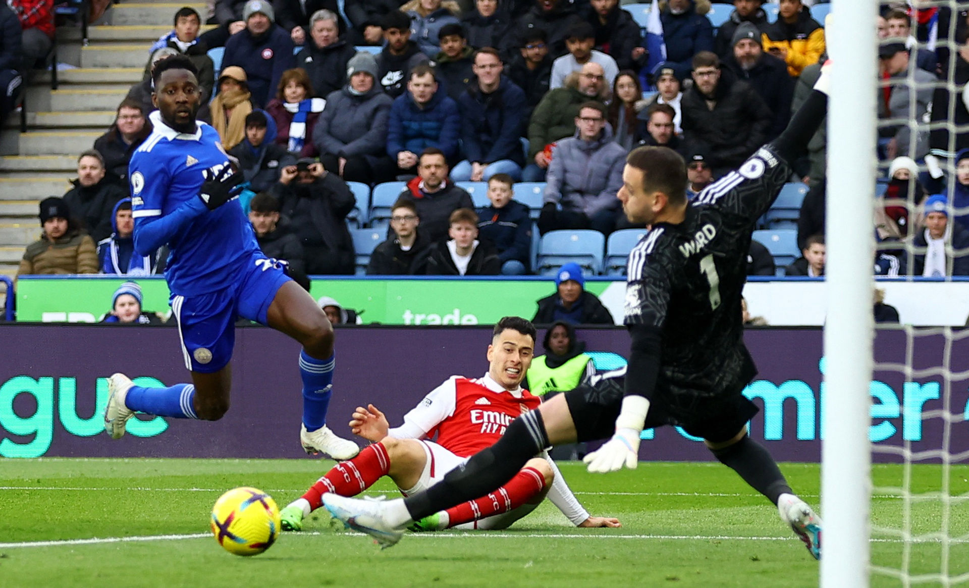 及的年轻球 及的年轻球